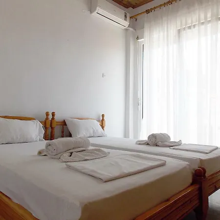 Sgouridis فندق يميناريا