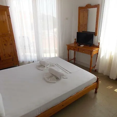 فندق Sgouridis 2*